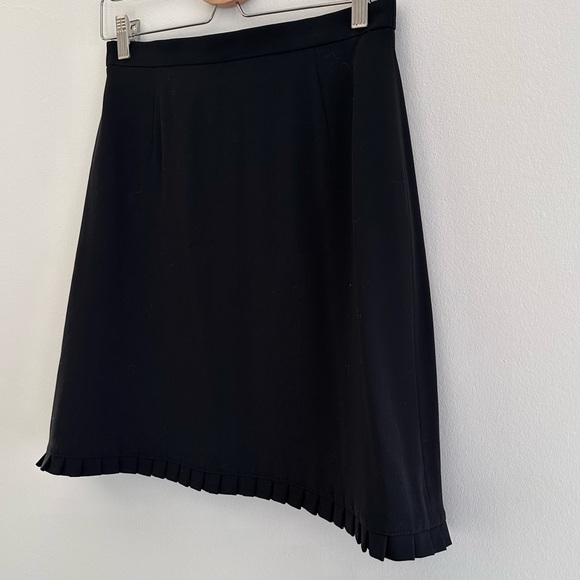 Vintage Escada micro ruffle hem A-line black knee length wool silk skirt - Picture 3 of 5